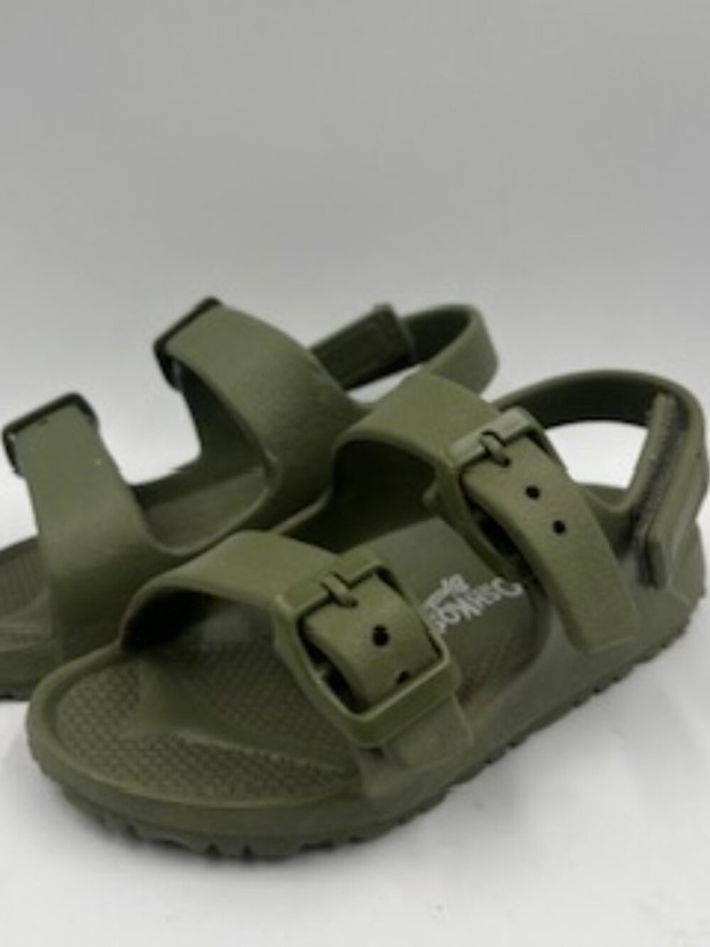 Oshkosh B’Gosh Green Rivar toddler sandals unisex 10 adjustable water shoes